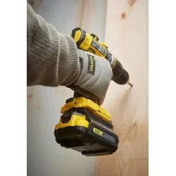 ADAPTADOR BATERIA 20 A 18 VOLT SBA100-B2 STANLEY